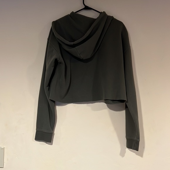 CROP SWEATSHIRT (OLIVE) - Picture 4 of 4